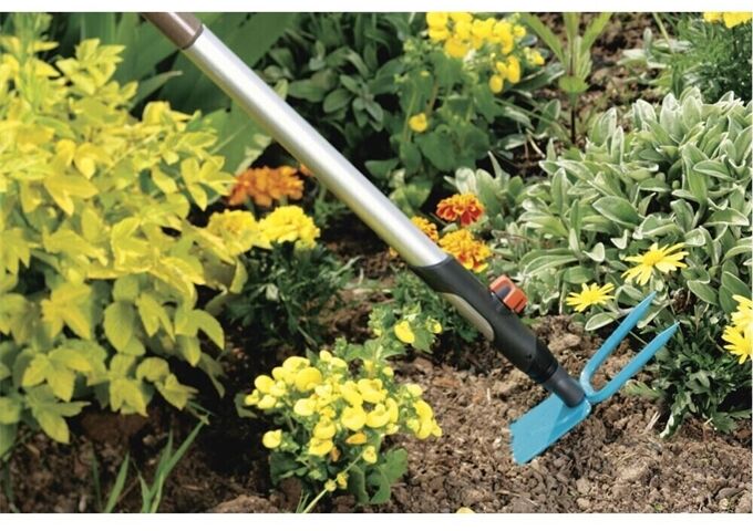 Gardena cs-Gartenhacke, ger. Blatt, 2 Zinken, 7,5 cm breit