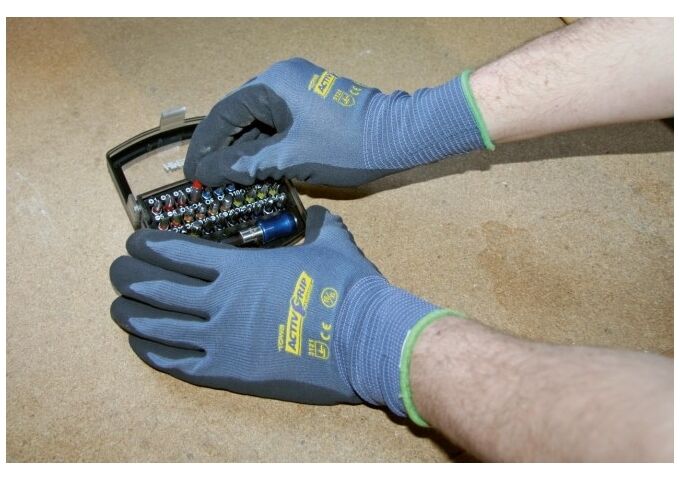 Kerbl ActivGrip Advance Gr.11 Nylon- handsch. M. Nitrilb